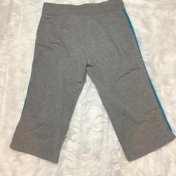 Vintage Central Park Women’s Grey with Teal 2lines CROPPED Cotton Sweatpant - Picture 3 of 4